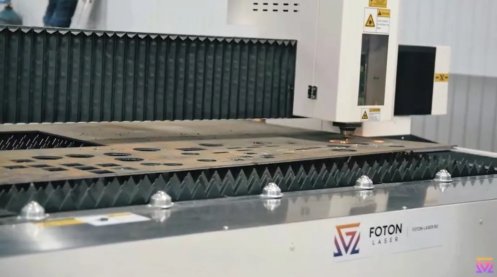 FL-L1530F-12000-IPG Лазерный станок для резки листового металла